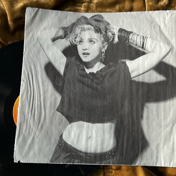 SOLDSOLDSOLD Vintage Madonna MADONNA vinyl album - Picture 7 of 9